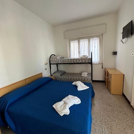Mehari Hotel Rimini Buitenkant foto
