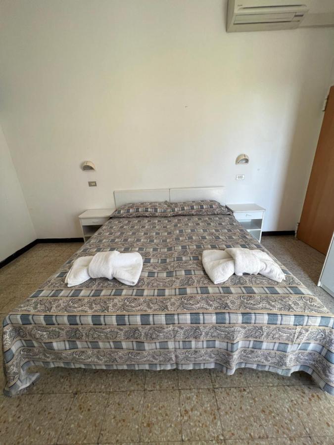 Mehari Hotel Rimini Buitenkant foto