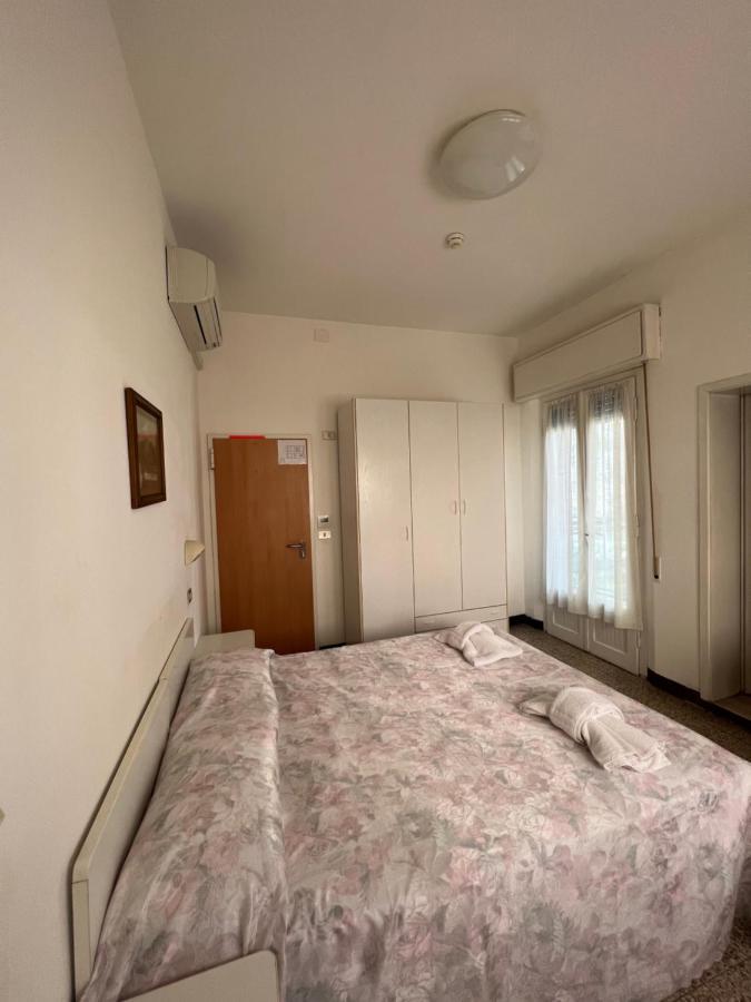 Mehari Hotel Rimini Buitenkant foto